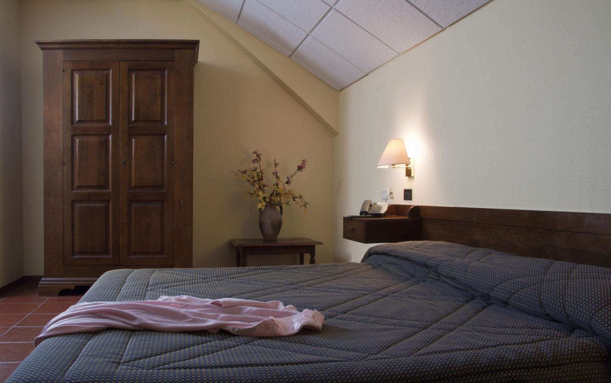 Corsaro Etna Hotel&Spa نيكولوسي الغرفة الصورة